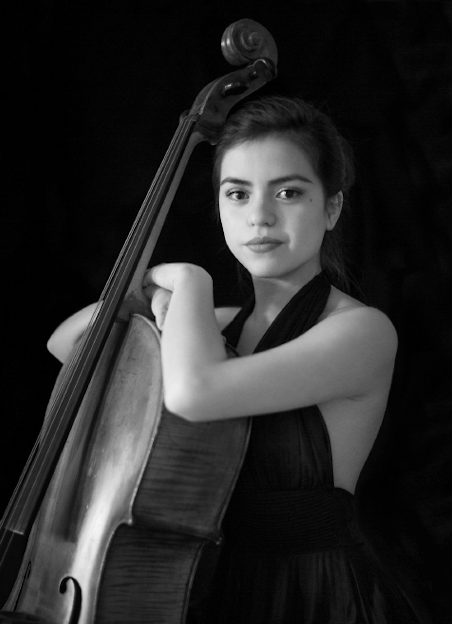 Belen Ruales(Cello)