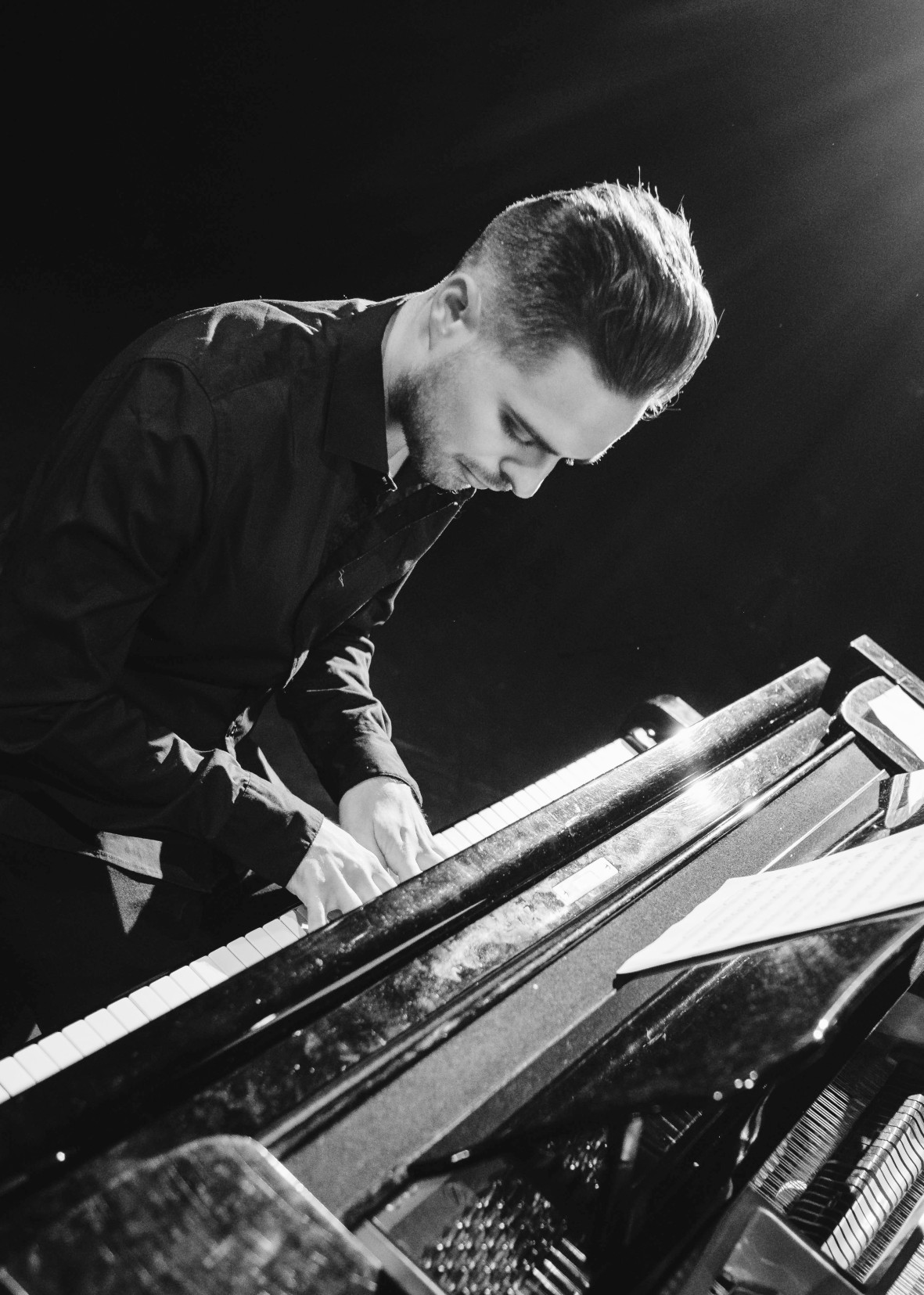 Peter Gyarfas(Klavier)