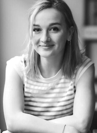Amelie Schoo(Querflöte, Blockflöte, Gesang, Klavier)